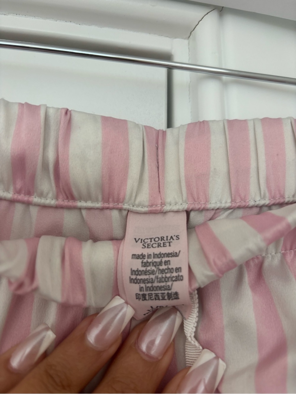 Victoria Secret Womens Pink Striped Pajama Set - Picture 8 of 10
